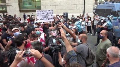 Scene from Salvini a Napoli, corteo lo contesta