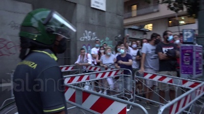 Scene from Salvini a Napoli, corteo lo contesta
