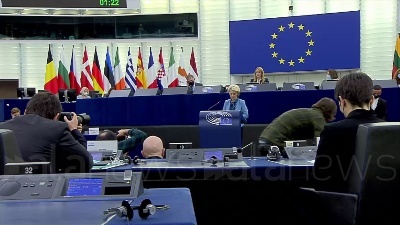 Scene from Ucraina, Von der Leyen: "Ue, pronto il pacchetto più grande della storia. Nato mai stata così unita"