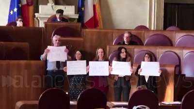 Scene from Roma, Pd contesta Raggi in Campidoglio: "Si dimetta"