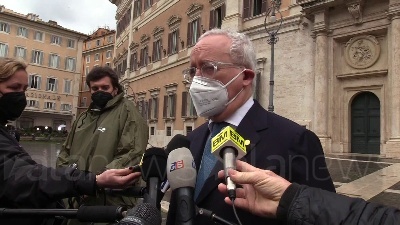 Scene from Governo, Confapi: "Disponibili a partecipare a cambiamento storico"