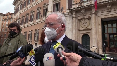 Scene from Governo, Confapi: "Disponibili a partecipare a cambiamento storico"