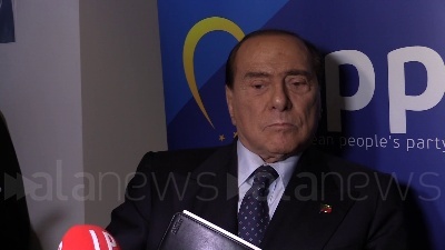 Scene from Governo, Berlusconi: ""Suggerisco di astenersi da contrasto con ministri"