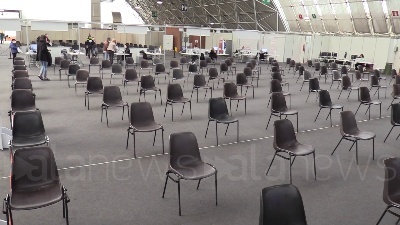 Scene from Milano, centri vaccinali momentaneamente vuoti per carenza di vaccini
