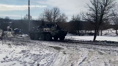 Scene from Ucraina, convoglio militare russo entra nella regione di Sumy