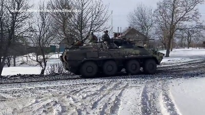Scene from Ucraina, convoglio militare russo entra nella regione di Sumy