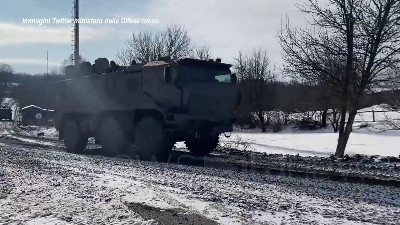 Scene from Ucraina, convoglio militare russo entra nella regione di Sumy