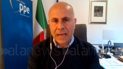Scene from UE-Turchia, De Meo (FI): "Molto grave uscita da Convenzione Istanbul"