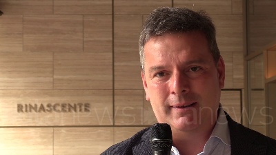 Scene from Fase 2, misure rigide e stringenti per clienti e lavoratori. Così lunedì riparte La Rinascente