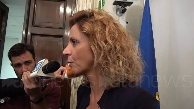 Scene from Governo, Lezzi: "Noi pronti al voto, basta bloccare il Paese"