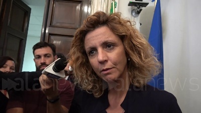 Scene from Governo, Lezzi: "Noi pronti al voto, basta bloccare il Paese"