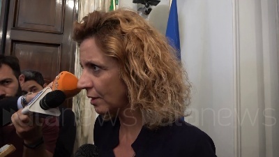 Scene from Governo, Lezzi: "Noi pronti al voto, basta bloccare il Paese"
