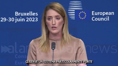 Scene from Immigrazione, Metsola: "File urgente. Serve accordo umano"