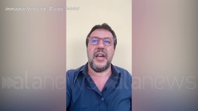 Scene from Salvini dopo il comizio flop a Mondragone: "Non mi hanno fatto parlare. Tornerò"