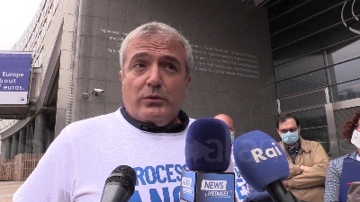 Scene from Migranti, Campomenosi (Lega): "Nostra azione simbolica per Salvini"