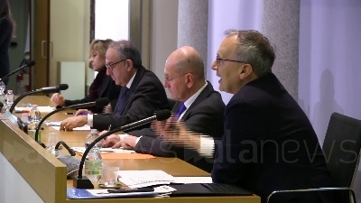 Scene from Intesa Sanpaolo in campo contro nuove fragilità Paese