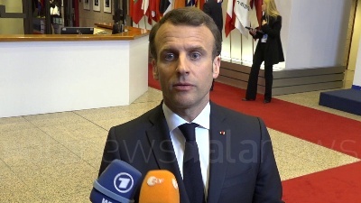 Scene from Brexit, Macron: "Raggiunto miglior compromesso possibile"