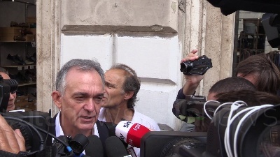 Scene from Rossi: "Spero che Renzi non danneggi Pd e governo, altrimenti ci sia risposta"