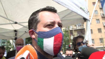 Scene from Uggetti, Salvini: "Chiedo scusa, lo aspetto ai gazebo sul refernendum sulla giustizia"