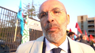 Scene from Milano, svastica con il simbolo Cgil nel deposito Atm. "Sciogliere partiti fascisti"