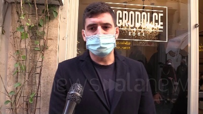 Scene from Protesta ristoranti, apre Agrodolce a Roma: "Scelta per necessità"