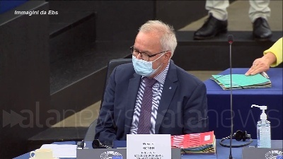 Scene from UE, Sassoli apre plenaria con solidarietà a popolo di Cipro