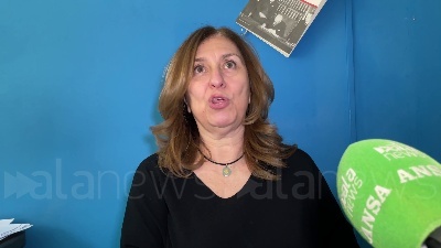 Scene from Ucraina: corsi di italiano gratis per i profughi presso il Liceo Alberti di Napoli
