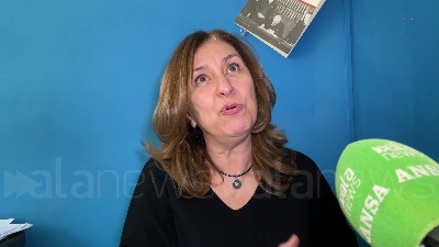 Scene from Ucraina: corsi di italiano gratis per i profughi presso il Liceo Alberti di Napoli