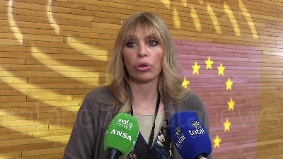 Scene from Immigrazione, Mussolini: "Problema europeo che va affrontato insieme"