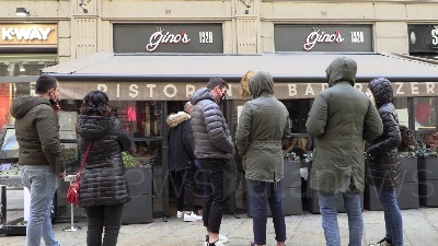 Scene from San Valentino, boom di prenotazioni e code nei ristoranti di Milano