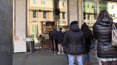 Scene from San Valentino, boom di prenotazioni e code nei ristoranti di Milano