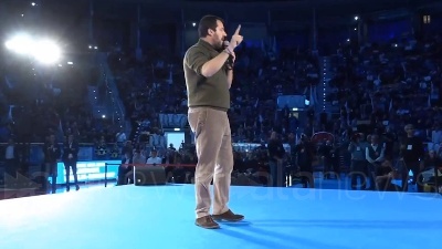Scene from Elezioni Emilia Romagna, Salvini: "Per Corriere e Repubblica non esistiamo, ma va bene così"
