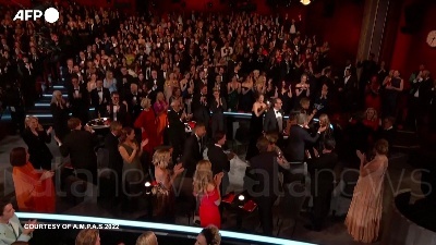 Scene from Oscar, "Coda" miglior film, Chastain e Smith migliori attori protagonisti