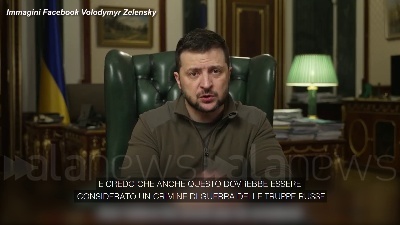 Scene from Ucraina, Zelensky: "I russi hanno lasciato mine ovunque"