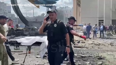 Scene from Ucraina, missili su un edificio a Vinnytsia: 12 vittime tra cui un bambino