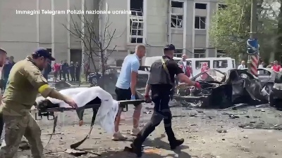 Scene from Ucraina, missili su un edificio a Vinnytsia: 12 vittime tra cui un bambino