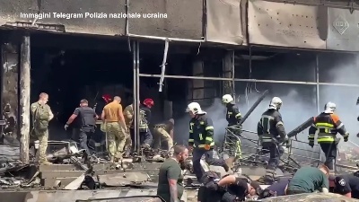 Scene from Ucraina, missili su un edificio a Vinnytsia: 12 vittime tra cui un bambino