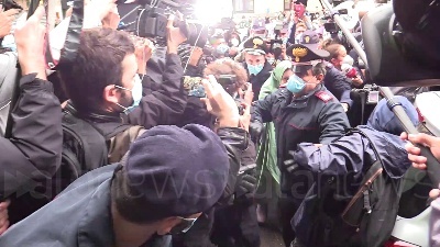 Scene from Siliva Romano è rientrata a casa a Milano: "Rispettate questo momento"