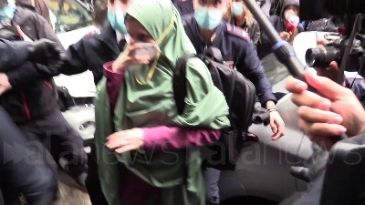 Scene from Siliva Romano è rientrata a casa a Milano: "Rispettate questo momento"