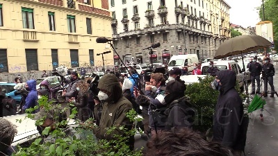 Scene from Siliva Romano è rientrata a casa a Milano: "Rispettate questo momento"