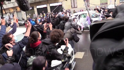 Scene from Siliva Romano è rientrata a casa a Milano: "Rispettate questo momento"