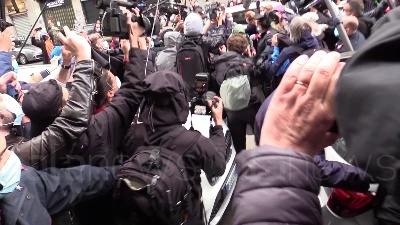 Scene from Siliva Romano è rientrata a casa a Milano: "Rispettate questo momento"