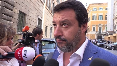 Scene from Salvini: "Proporzionale? Mi preoccupa solo il Milan. Da Regioni referendum"