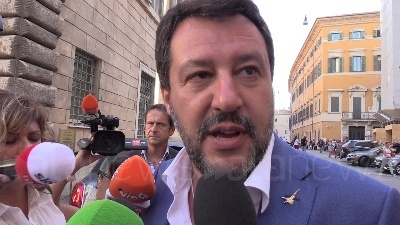 Scene from Salvini: "Proporzionale? Mi preoccupa solo il Milan. Da Regioni referendum"