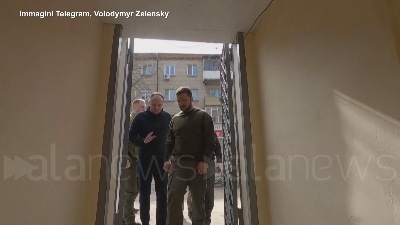 Scene from Ucraina, Zelensky visita la regione di Kherson in parte occupata dalla Russia