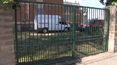 Scene from Si aggrava la situazione alla casa di riposto Giovanni XXIII interviene la Protezione civile