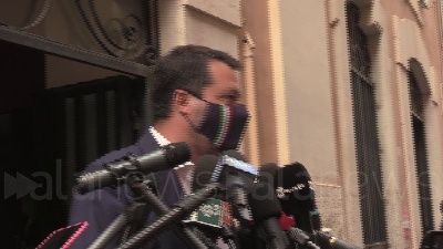 Scene from Riforma Fisco, Salvini: "Lega punta su semplificazione e taglio tasse. Obiettivo è flat tax"