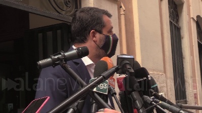 Scene from Riforma Fisco, Salvini: "Lega punta su semplificazione e taglio tasse. Obiettivo è flat tax"