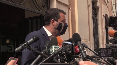 Scene from Riforma Fisco, Salvini: "Lega punta su semplificazione e taglio tasse. Obiettivo è flat tax"