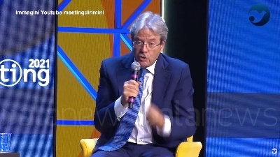 Scene from Afghanistan, Gentiloni: "Una debacle dell'Occidente. Una sfida aperta"